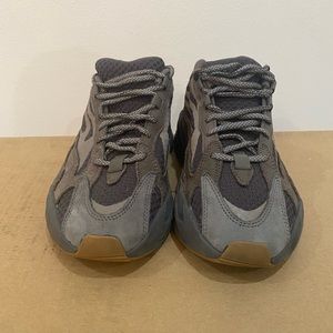 Adidas Yeezy Boost 700 V2 GEODE size 7.5